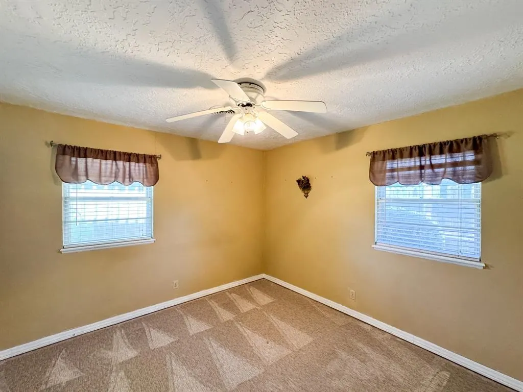 Photo 16 — 2213 Dakota Street, Norman, OK 73069