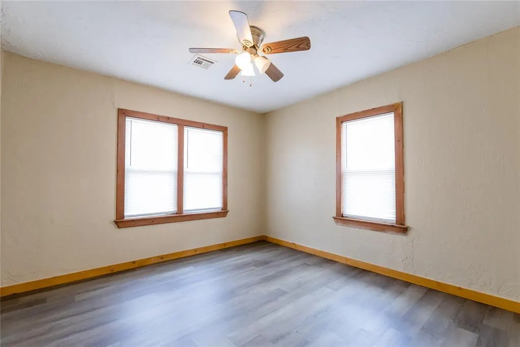 Photo 4 — 1005 N Adams Avenue, Elk City, OK 73644