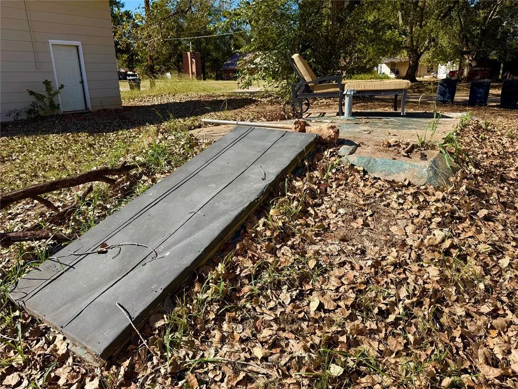 Photo 10 — 423 Loy Street, Meeker, OK 74855