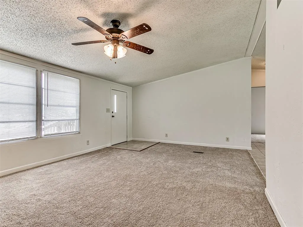Photo 2 — 19300 Newsom Road, Newalla, OK 74857