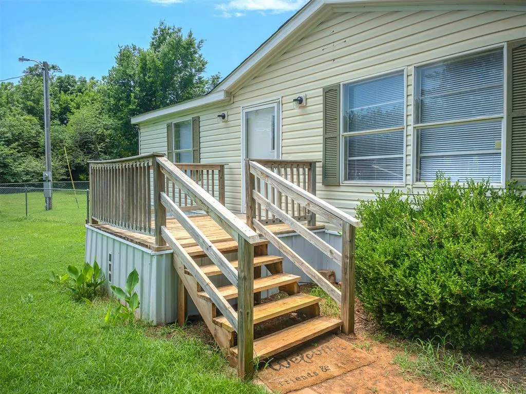 Photo 5 — 19300 Newsom Road, Newalla, OK 74857