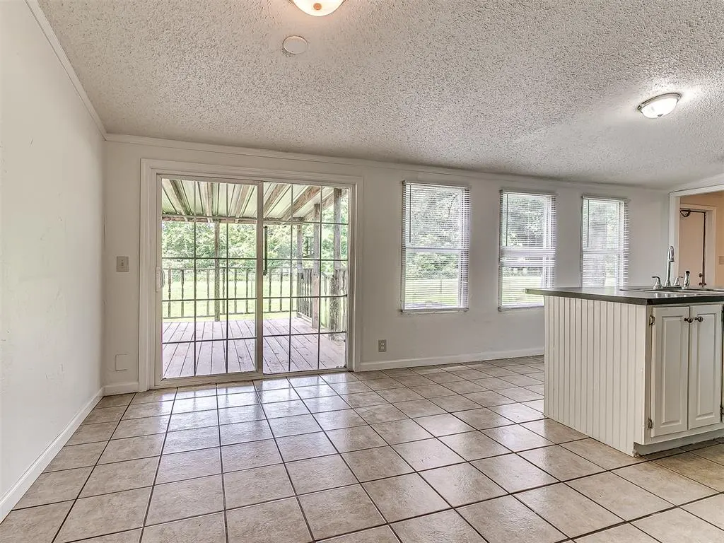 Photo 10 — 19300 Newsom Road, Newalla, OK 74857