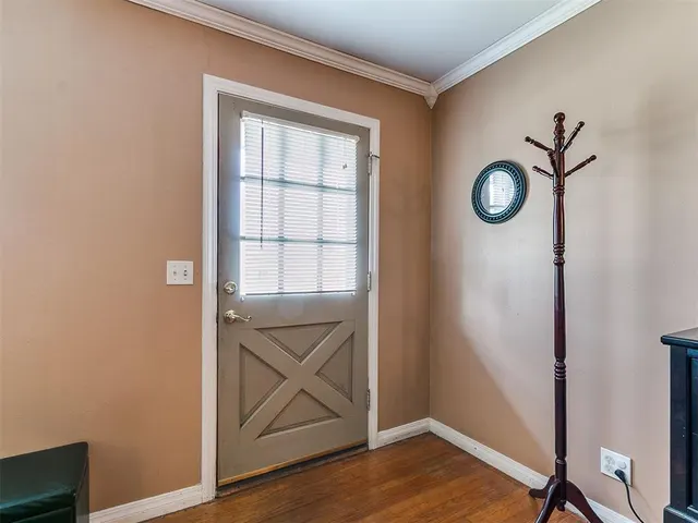 Photo 4 — 3020 NW 70th Street, Oklahoma City, OK 73116