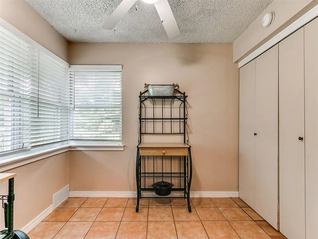 Photo 14 — 3020 NW 70th Street, Oklahoma City, OK 73116