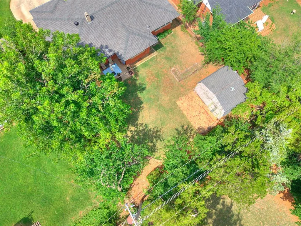 Photo 34 — 3020 NW 70th Street, Oklahoma City, OK 73116