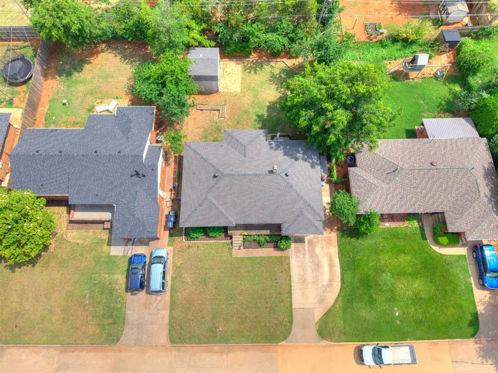 Photo 35 — 3020 NW 70th Street, Oklahoma City, OK 73116