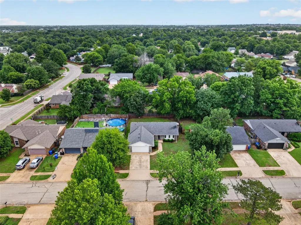 Photo 25 — 2109 Oakvista Circle, Norman, OK 73071