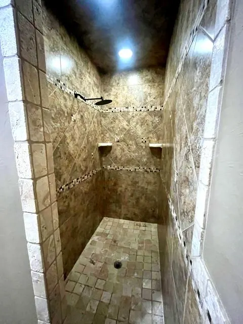 Photo 9 — 6409 Bent Wood Drive, Oklahoma City, OK 73169