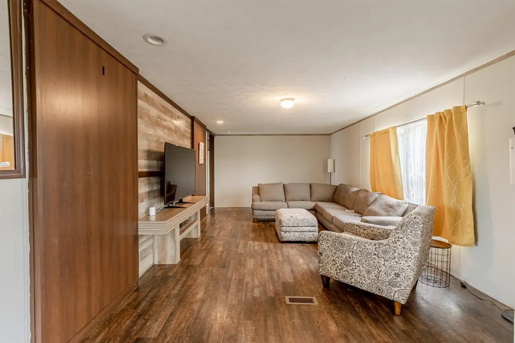 Photo 10 — 30037 County Road 1168, Minco, OK 73059