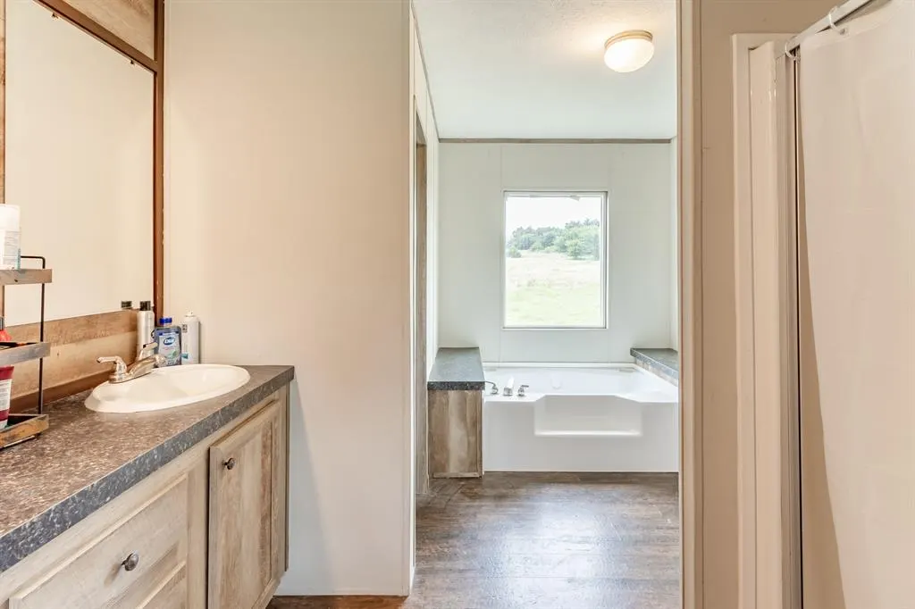 Photo 33 — 30037 County Road 1168, Minco, OK 73059