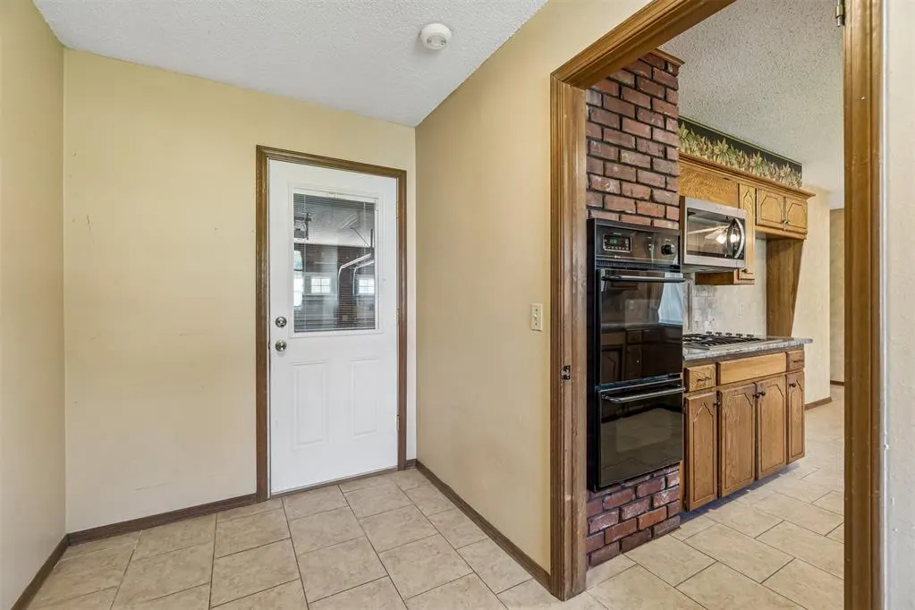 Photo 35 — 2909 Short Drive, Edmond, OK 73034