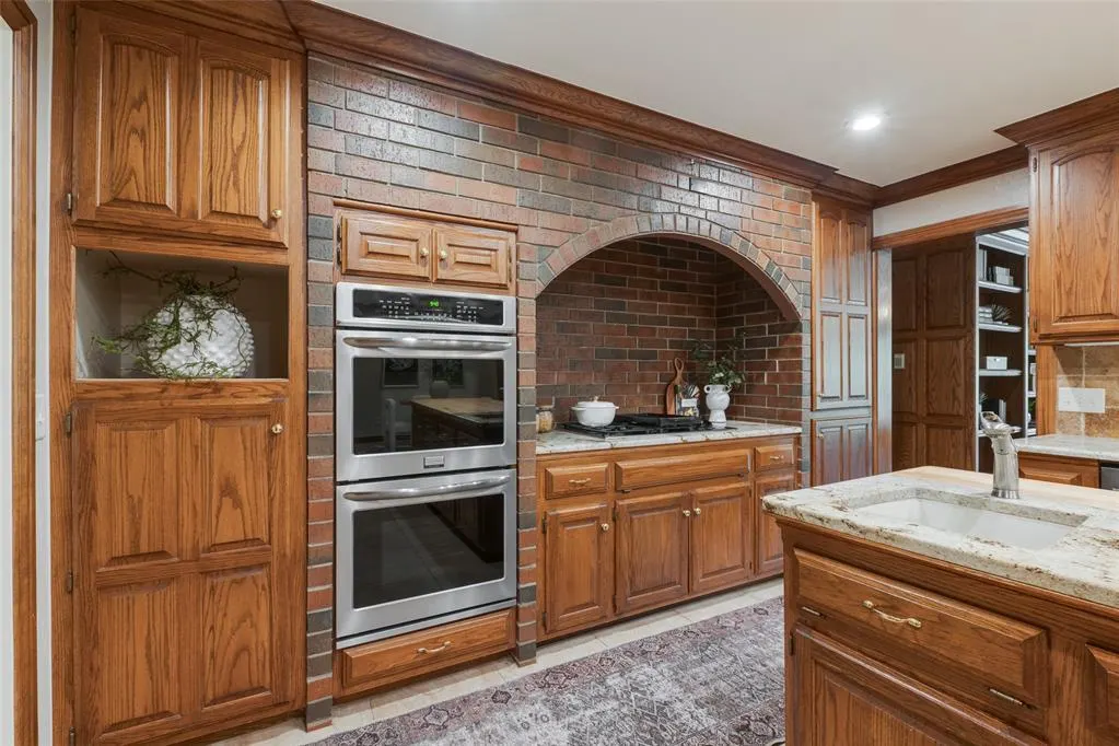 Photo 14 — 3816 Coachman Road, Edmond, OK 73013