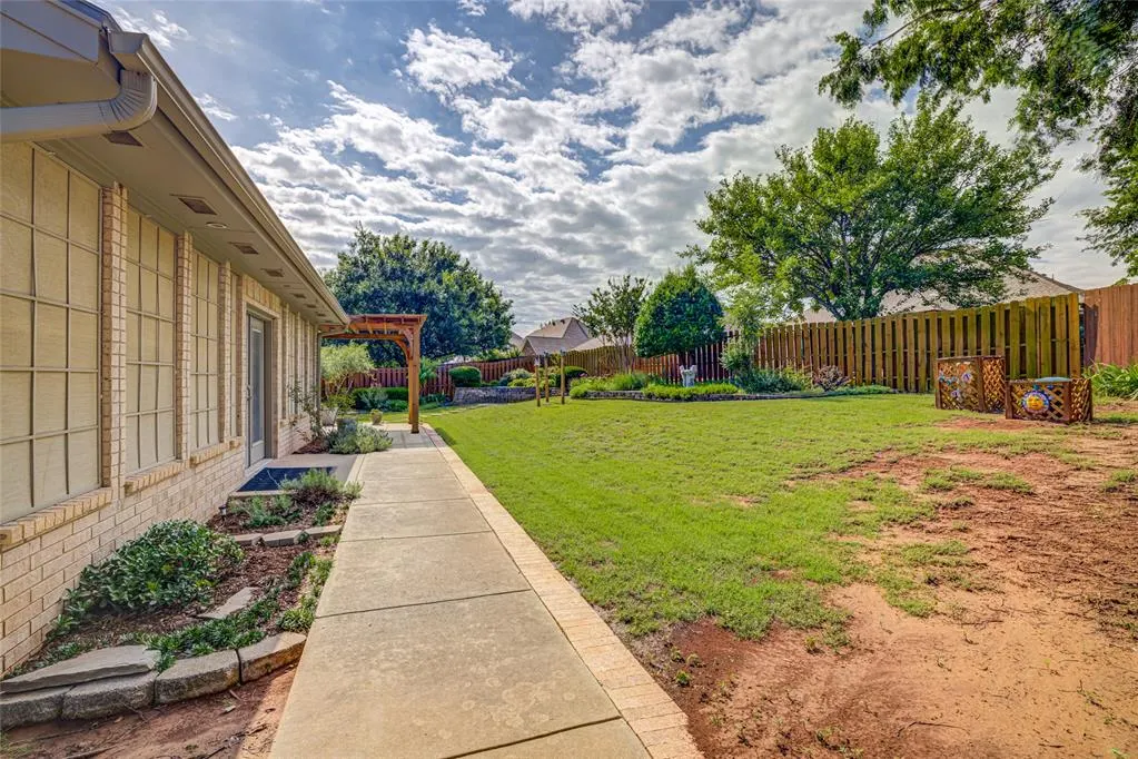 Photo 40 — 2916 Misty Ridge Drive, Norman, OK 73071