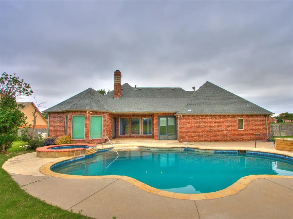 Photo 3 — 9818 Prosper Drive, Oklahoma City, OK 73151