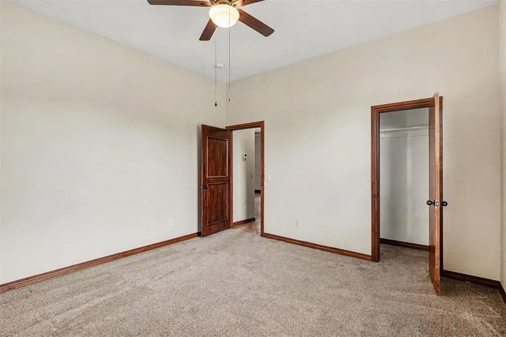 Photo 9 — 6301 Bentley Drive, Oklahoma City, OK 73169