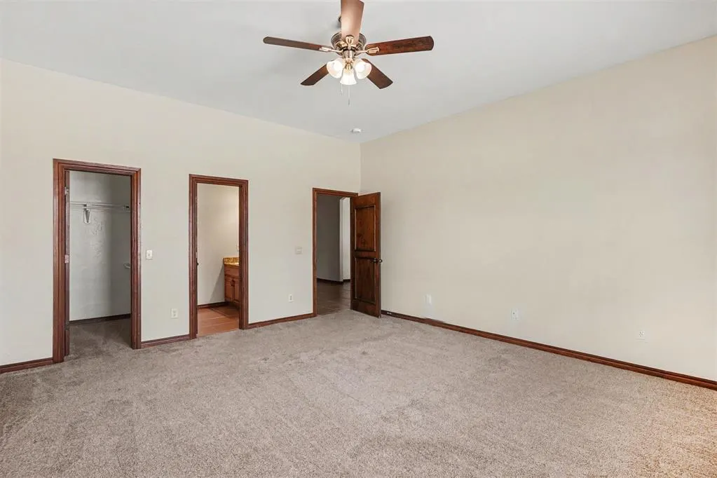 Photo 11 — 6301 Bentley Drive, Oklahoma City, OK 73169