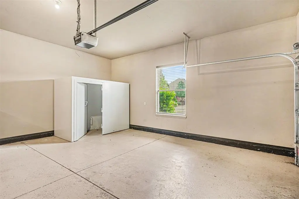 Photo 14 — 6301 Bentley Drive, Oklahoma City, OK 73169