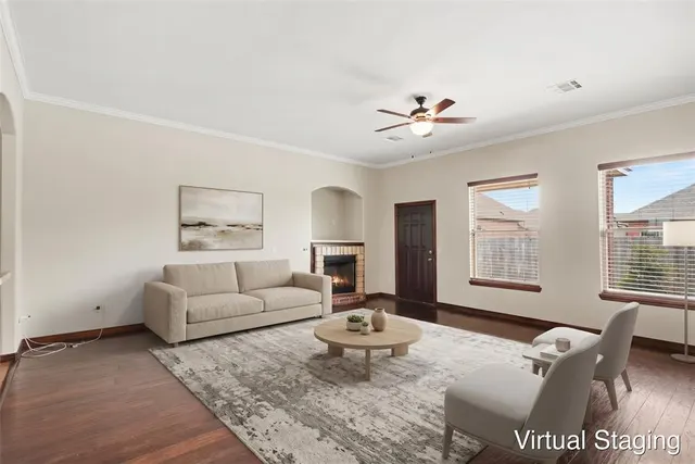 Photo 2 — 6301 Bentley Drive, Oklahoma City, OK 73169