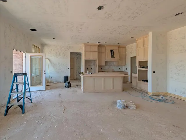 Photo 7 — 704 Siena Springs Drive, Norman, OK 73071