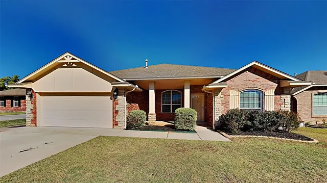 Front exterior — 9315 Peachtree Lane, Oklahoma City, OK 73130