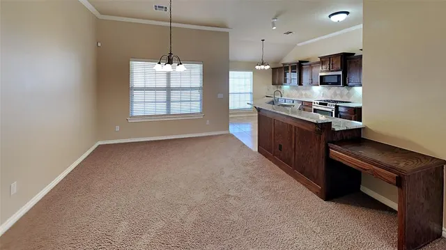Photo 6 — 9315 Peachtree Lane, Oklahoma City, OK 73130