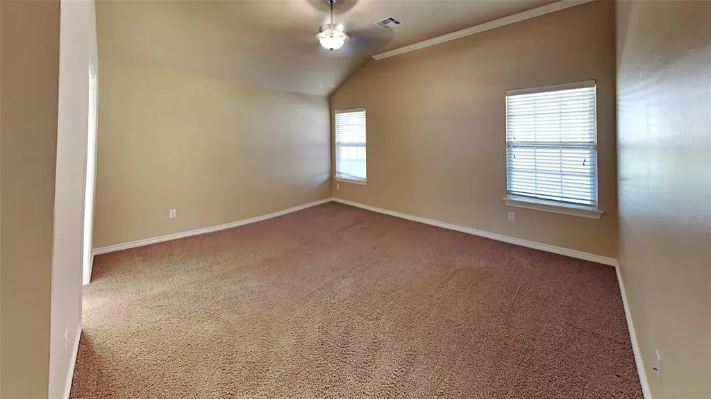 Photo 11 — 9315 Peachtree Lane, Oklahoma City, OK 73130