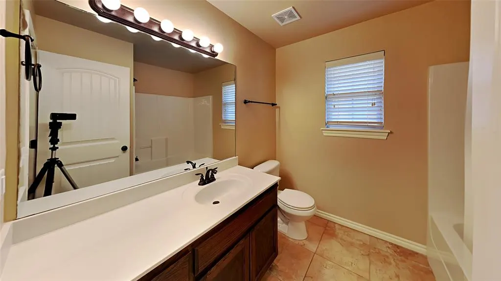 Photo 15 — 9315 Peachtree Lane, Oklahoma City, OK 73130
