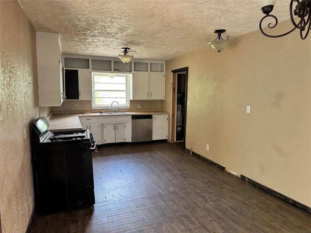 Photo 3 — 107 W Juneau Street, Purcell, OK 73080