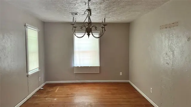 Photo 4 — 107 W Juneau Street, Purcell, OK 73080
