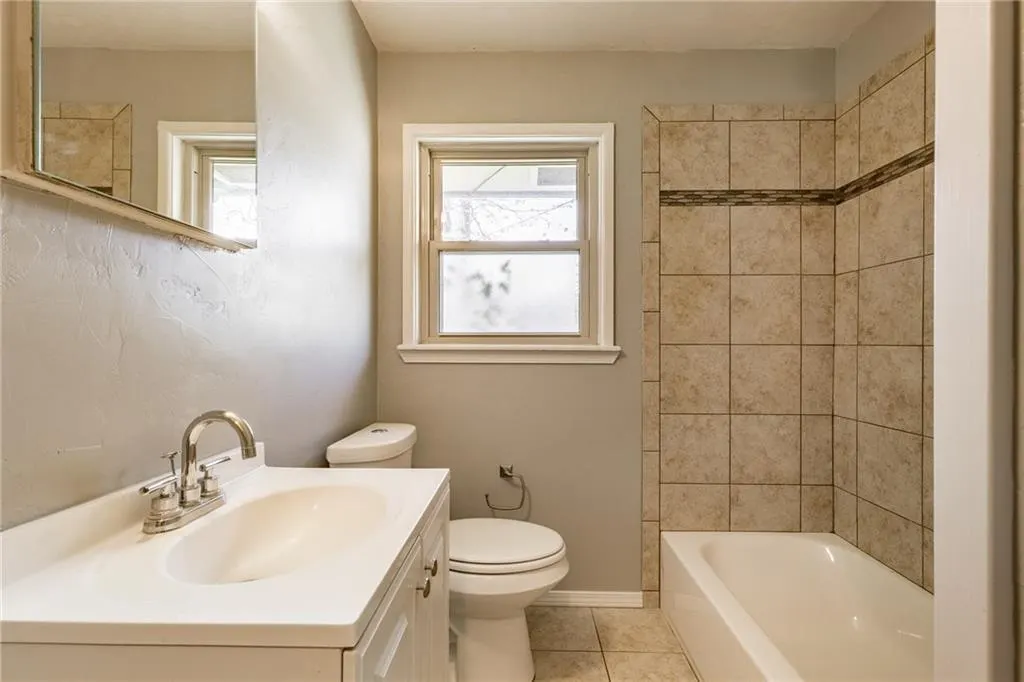 Photo 10 — 205 Tullahoma Drive, Edmond, OK 73034