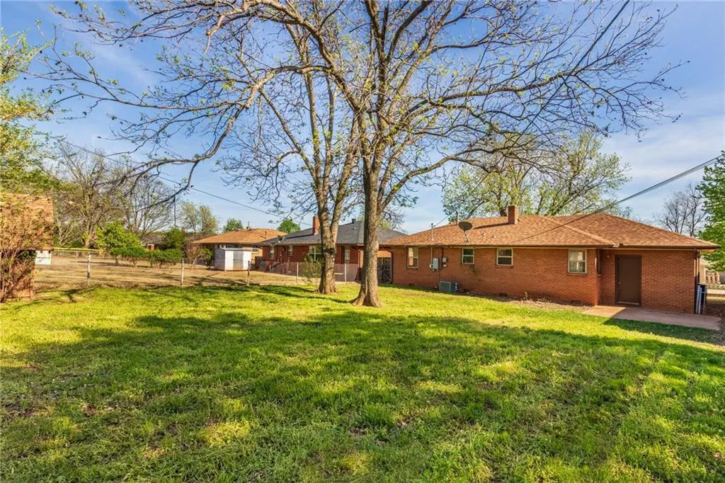 Photo 13 — 205 Tullahoma Drive, Edmond, OK 73034