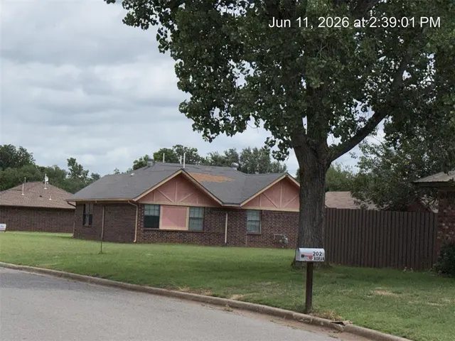 Photo 5 — 202 Redbud Drive, Anadarko, OK 73005
