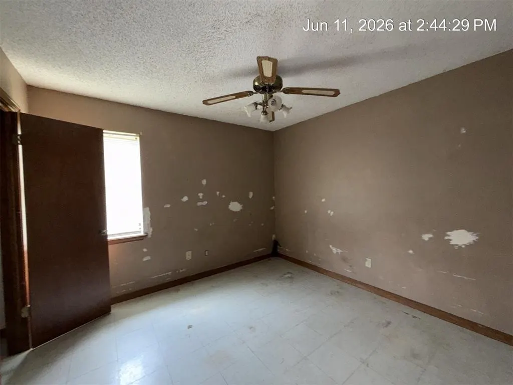 Photo 15 — 202 Redbud Drive, Anadarko, OK 73005