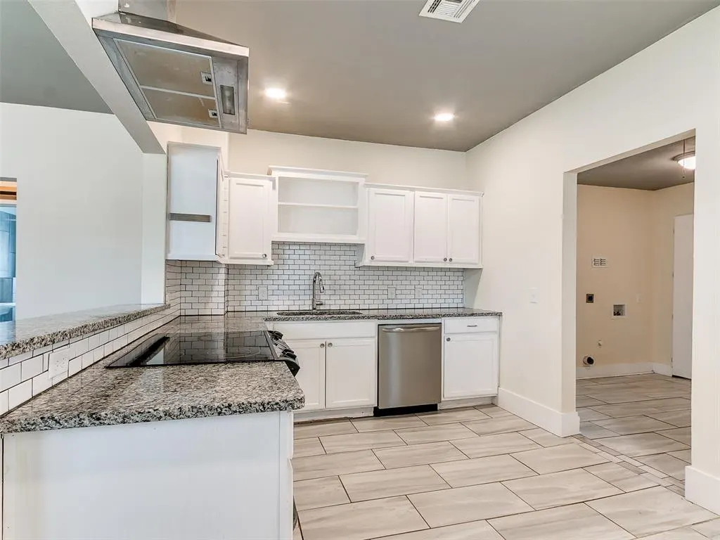 Photo 11 — 2244 NW 14th Street, Oklahoma City, OK 73107