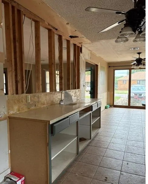 Photo 2 — 323 Hayden Boulevard, Elk City, OK 73644