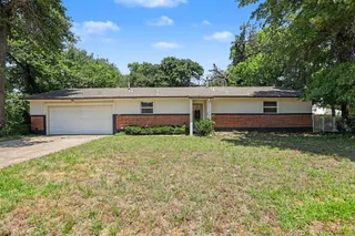 Sold home at 9617 NE 4th Street