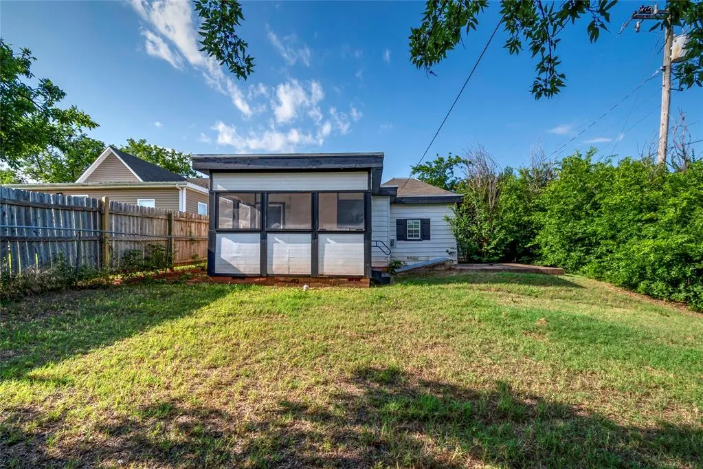 Photo 24 — 324 W 5th Street, Chandler, OK 74834