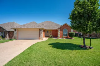 Sold home at 6701 NW 159th Street