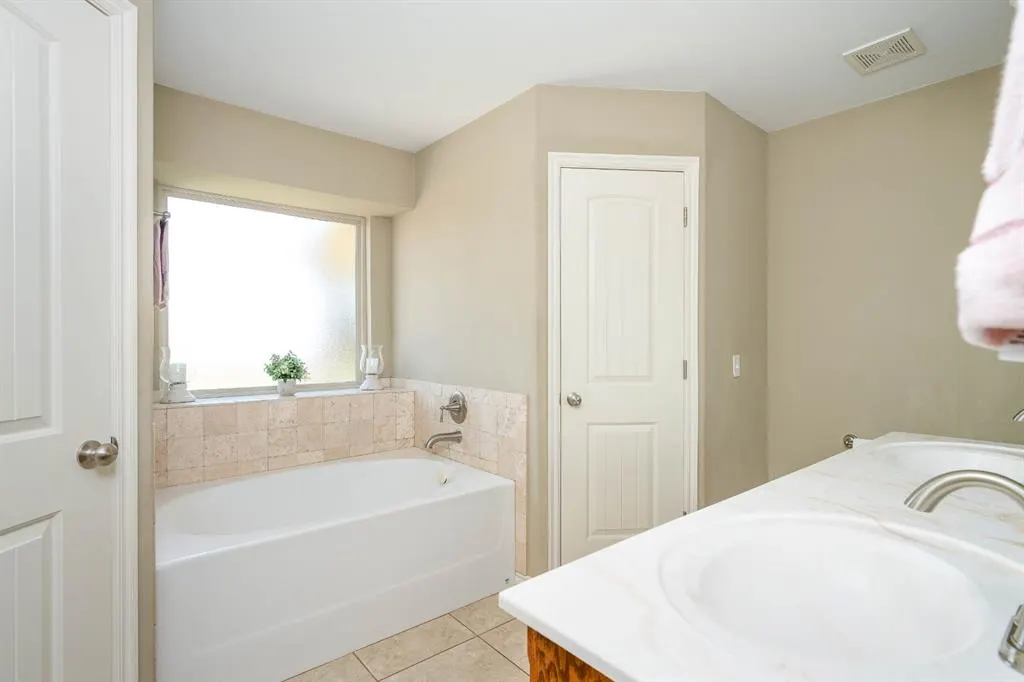 Photo 19 — 6701 NW 159th Street, Edmond, OK 73013