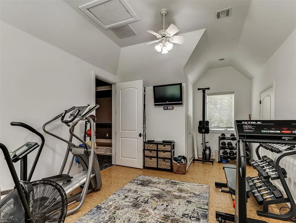 Photo 37 — 517 Flint Ridge Drive, Norman, OK 73072