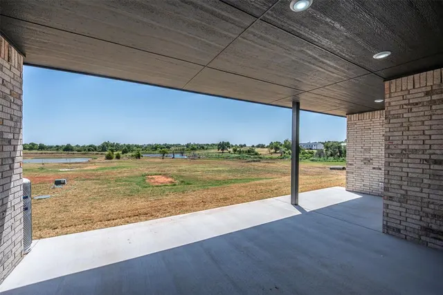 Photo 7 — 2411 Bear Creek Cir Circle, Blanchard, OK 73010