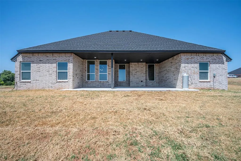Photo 6 — 2411 Bear Creek Cir Circle, Blanchard, OK 73010