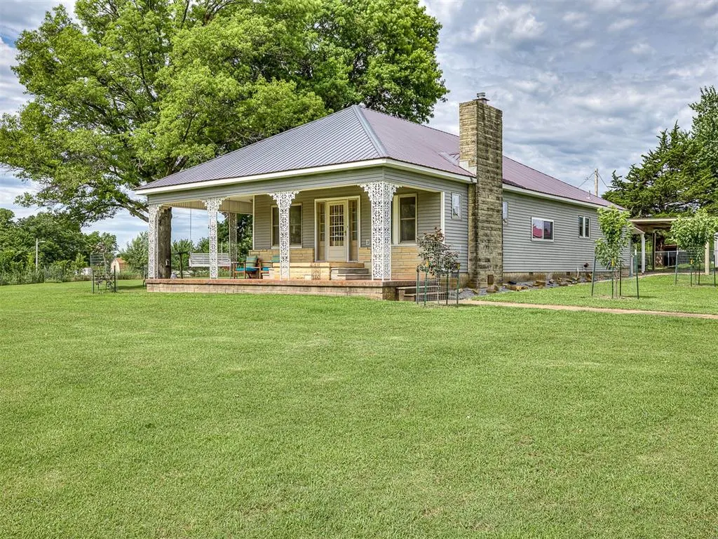 Photo 2 — 3965 State Highway 18 Highway, Fairfax, OK 74637