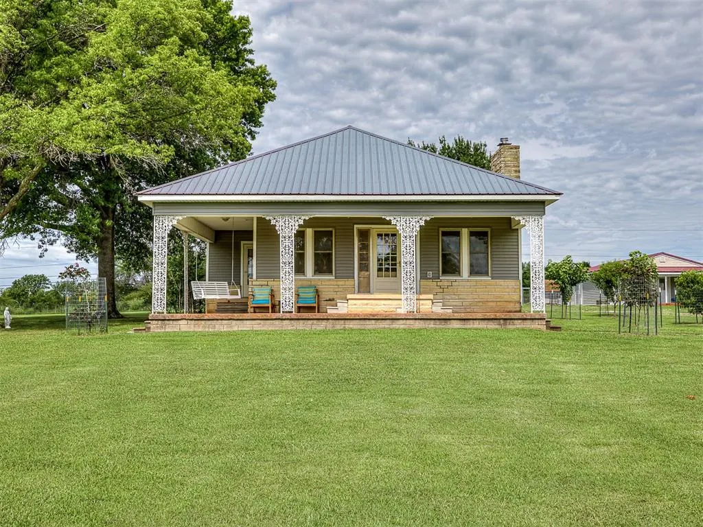 Photo 3 — 3965 State Highway 18 Highway, Fairfax, OK 74637