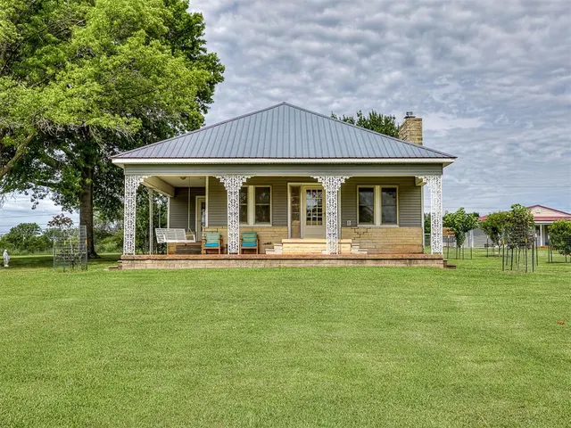 Photo 3 — 3965 State Highway 18 Highway, Fairfax, OK 74637