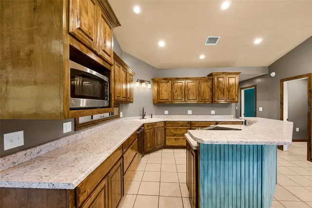 Photo 7 — 16156 County Road 1250, Binger, OK 73009
