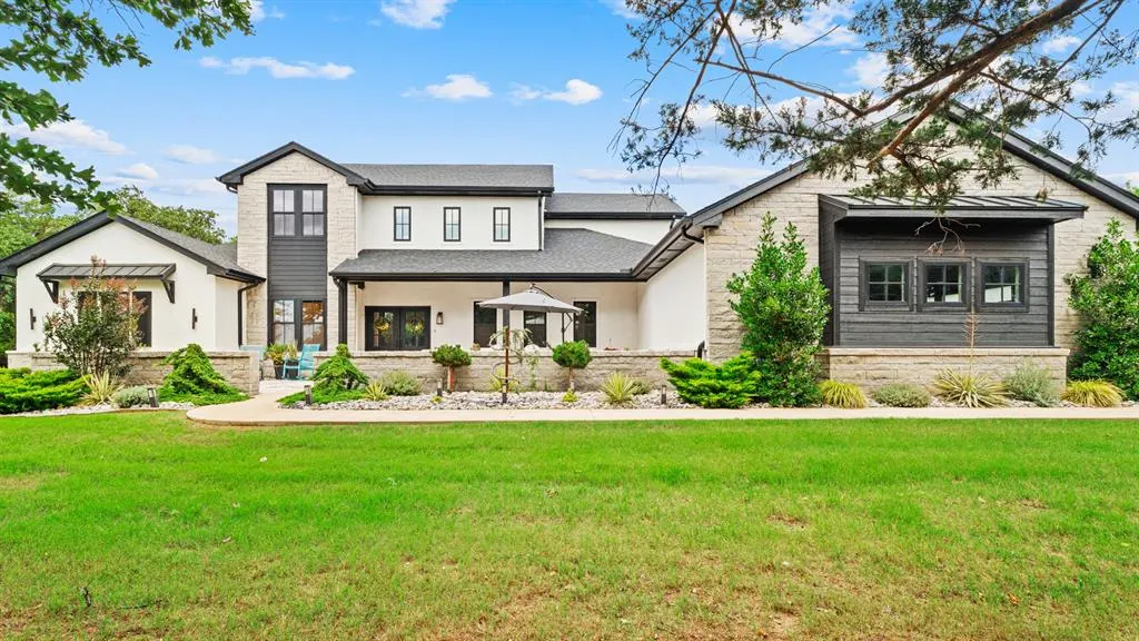 Front exterior — 5733 Red Rock Lake Road, Edmond, OK 73013