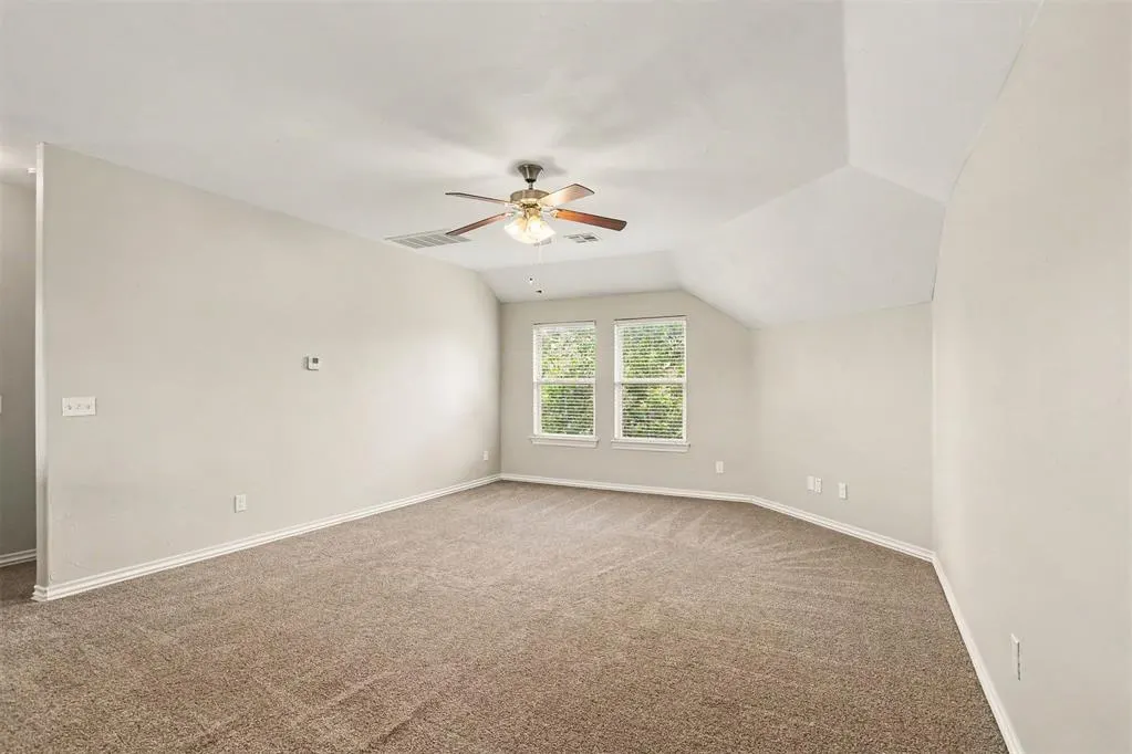 Photo 18 — 11009 SW 39th Court, Mustang, OK 73064