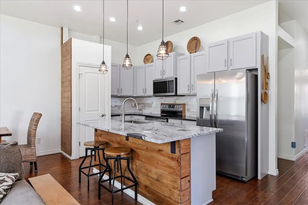 Photo 8 — 501 S Fretz Avenue, Edmond, OK 73003