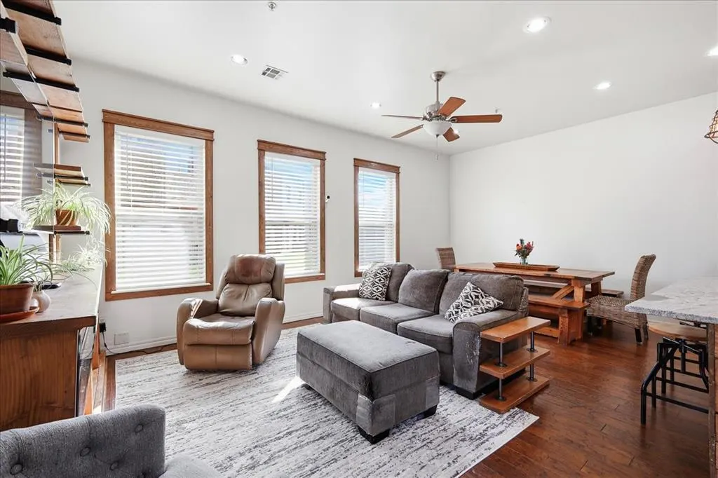 Photo 14 — 501 S Fretz Avenue, Edmond, OK 73003